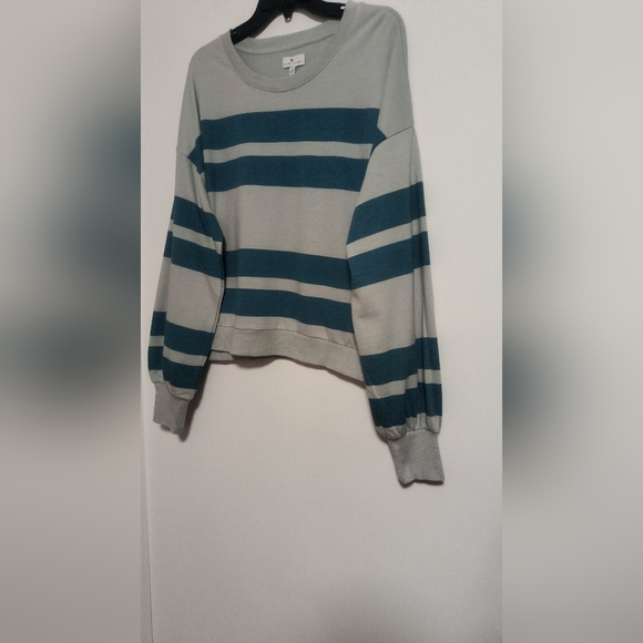 [5x$20] New Striped Sweater Pullover/ Size XL - Picture 2 of 7